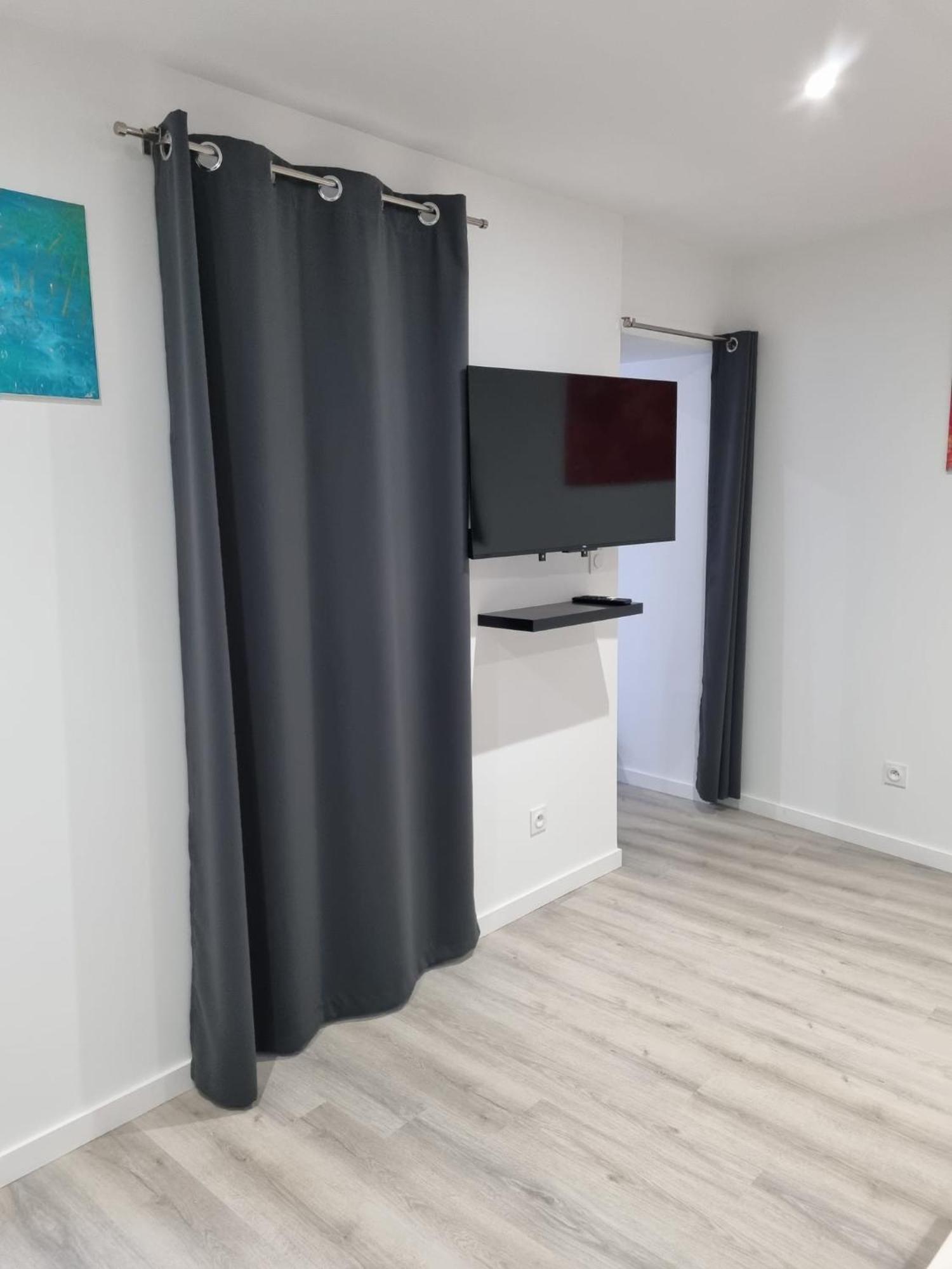 Au Petit Ronceraie Apartment บลัวส์ ภายนอก รูปภาพ